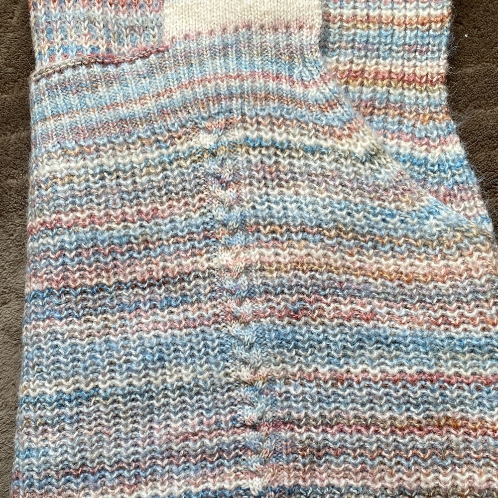 Multicolor Knit Sleeveless Top - Picture 3 of 3